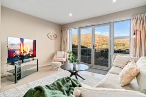2-Bedroom Unit with Remarkable Mountain Views